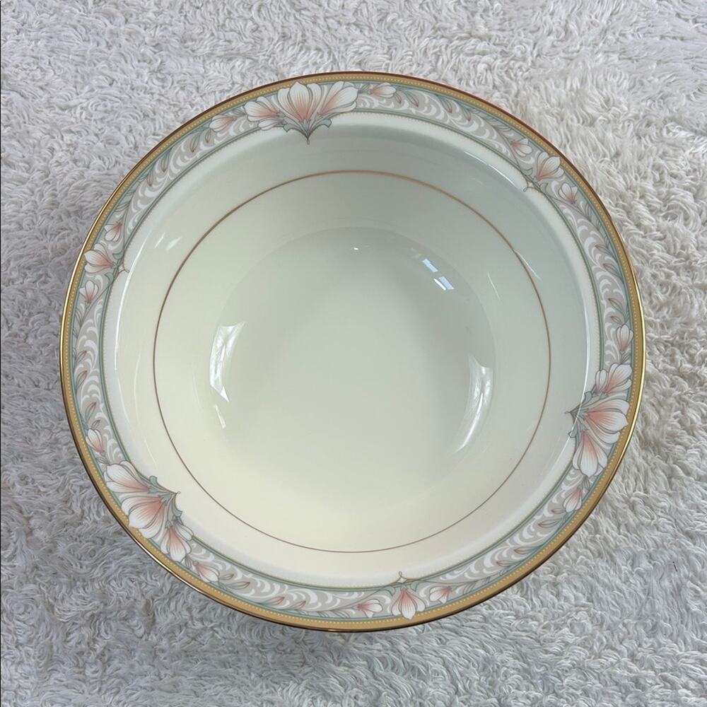 Noritake Barrymore 9737 Round vegetable bowl 9" Vintage 80s bone‎ china